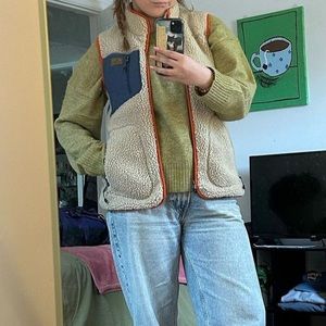 Green oversized sweater